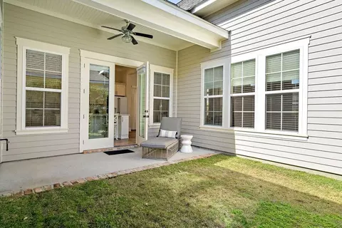 Exterior - 228 Arlington Ave, Covington, LA 70433 photo 2 of 3