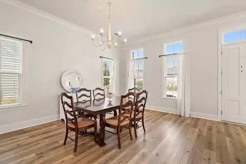 Dining - 228 Arlington Ave, Covington, LA 70433 photo 1 of 2