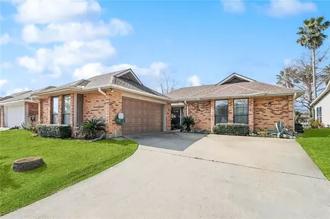 108 Southern Star Pl, Slidell, LA 70458