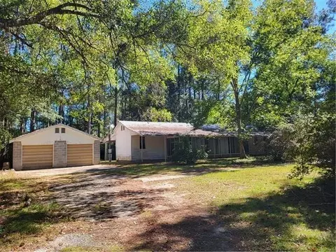 60454 N Tranquility Rd, Lacombe, LA 70445