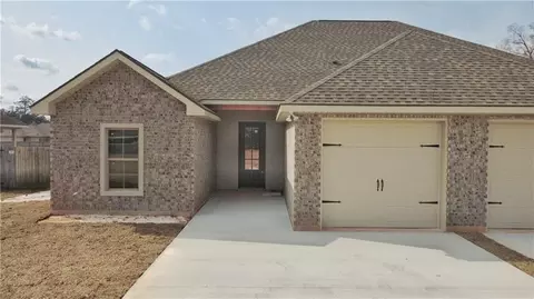 42673 Hinson Rd #A, Hammond, LA 70403