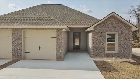 42673 Hinson Rd #B, Hammond, LA 70403