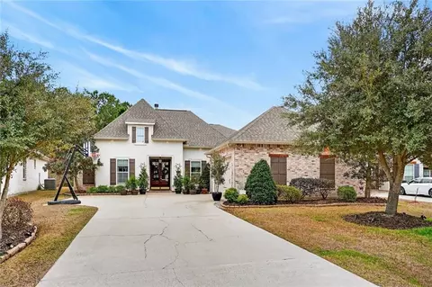 1121 Cypress Crossing Dr, Madisonville, LA 70447