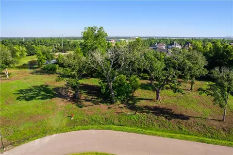 219 Cypress Crossing Dr, Belle Chasse, LA 70037