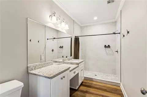 Bath - 558 Cypress Dr, Luling, LA 70070 photo 4 of 4