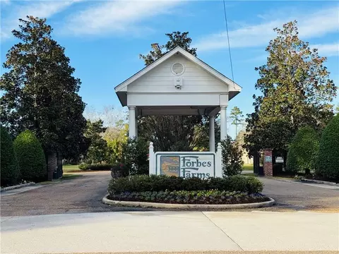 17306 Paddock Cir, Hammond, LA 70403