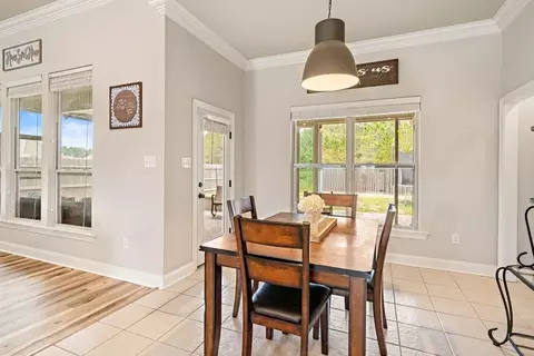 Dining - 2464 Dixie Dr, Covington, LA 70435 photo 1 of 1