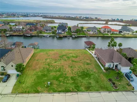 1444 Royal Palm Dr, Slidell, LA 70458
