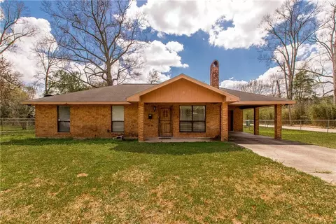 916 W 5th St, Bogalusa, LA 70427
