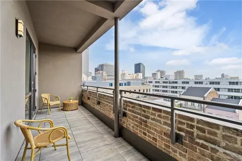 888 Baronne St #PH 4, New Orleans, LA 70113