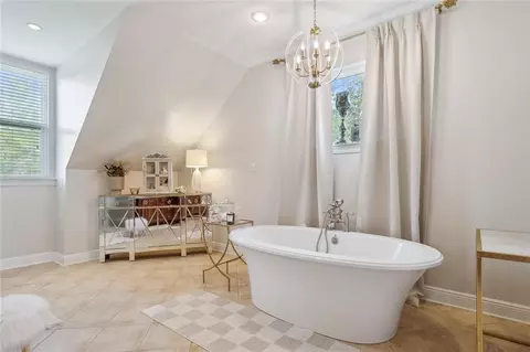 Bath - 111 Doubloon Dr, Slidell, LA 70461 photo 2 of 4