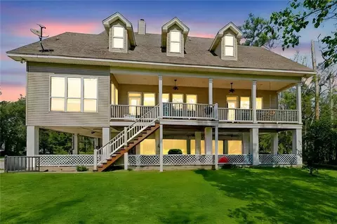 Exterior - 111 Doubloon Dr, Slidell, LA 70461 photo 4 of 5