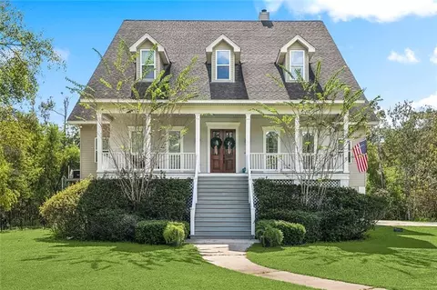 Exterior - 111 Doubloon Dr, Slidell, LA 70461 photo 2 of 5