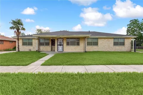4925 Rhodes Dr, New Orleans, LA 70126