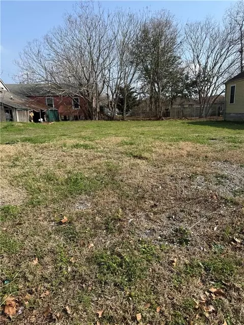 1229 Flood St, New Orleans, LA 70117