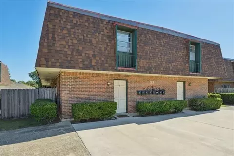 53 Antigua Dr #D, Kenner, LA 70065