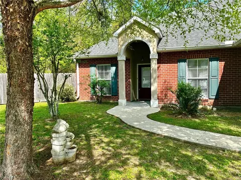 40128 Emerald Dr #B, Ponchatoula, LA 70454