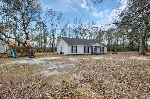 38030 Michelle Dr, Pearl River, LA 70452