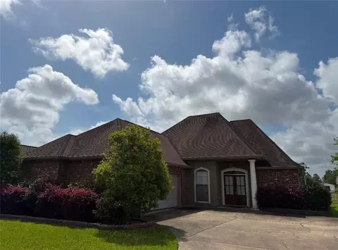 13084 E Coles Creek Loop, Hammond, LA 70403