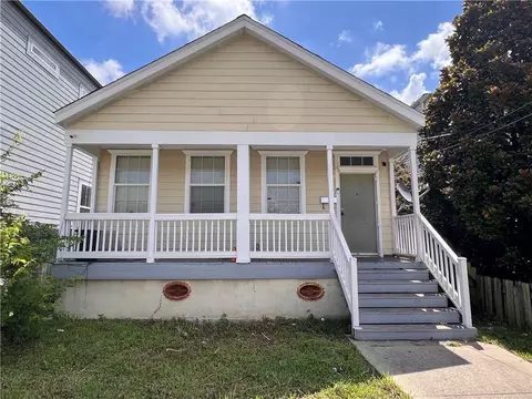 2433 Amelia St, New Orleans, LA 70115