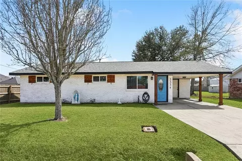 333 Lowe St, Hahnville, LA 70057