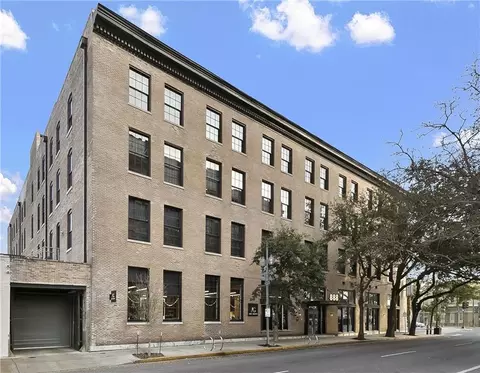 888 Baronne St #PH 1, New Orleans, LA 70113
