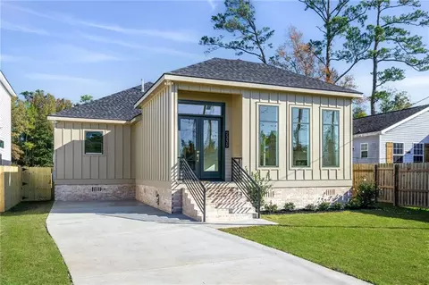 2335 Orleans St, Mandeville, LA 70448