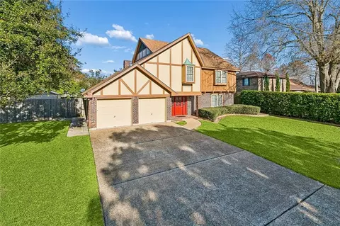 102 Magnolia Dr, Belle Chasse, LA 70037