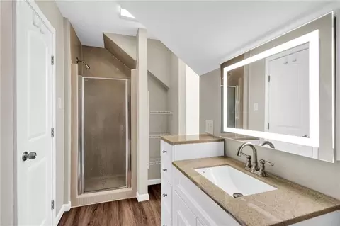 Bath - 500 Terri Dr, Luling, LA 70070 photo 5 of 7