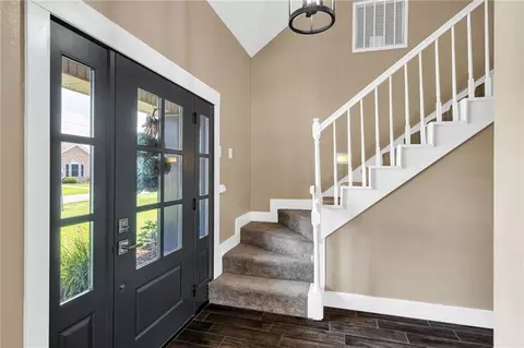 Entry Way - 500 Terri Dr, Luling, LA 70070 photo 2 of 7