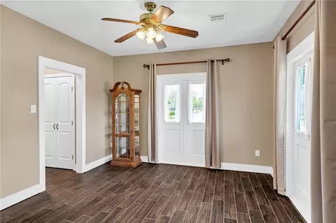 Entry Way - 500 Terri Dr, Luling, LA 70070 photo 4 of 7