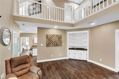 Living - 500 Terri Dr, Luling, LA 70070 photo 3 of 6