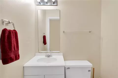 Bath - 500 Terri Dr, Luling, LA 70070 photo 7 of 7