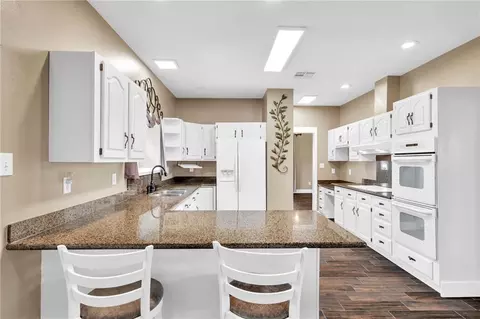 Kitchen - 500 Terri Dr, Luling, LA 70070 photo 2 of 4