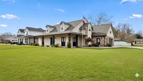 Exterior - 500 Terri Dr, Luling, LA 70070 photo 2 of 6