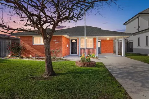 1216 Carnation Ave, Metairie, LA 70001