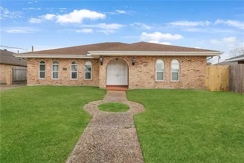 3909 Augusta St, Metairie, LA 70001