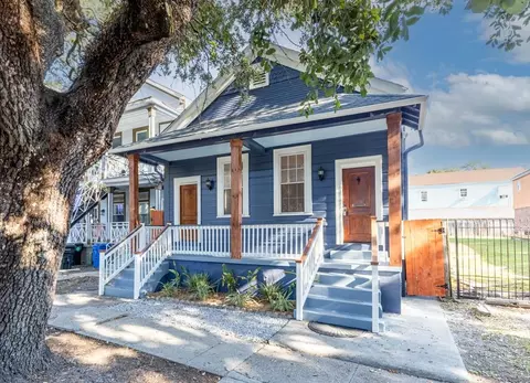 2809 Banks St, New Orleans, LA 70119