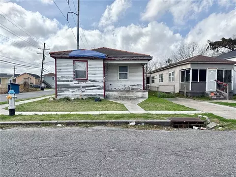 3000 Mandeville St, New Orleans, LA 70122