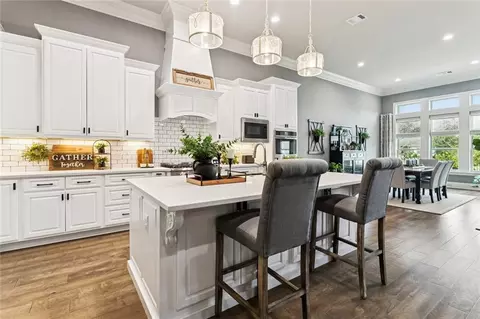 Kitchen - 898 S Corniche Du Lac, Covington, LA 70433 photo 1 of 2