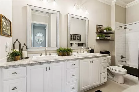 Bath - 898 S Corniche Du Lac, Covington, LA 70433 photo 3 of 4
