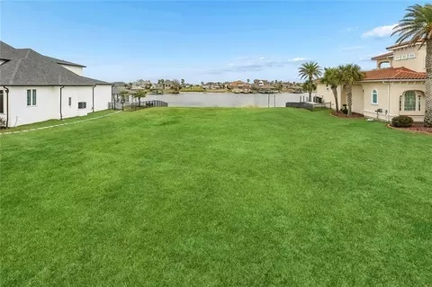 1109 Lakeshore Blvd, Slidell, LA 70471