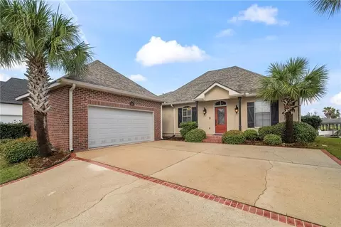 1512 Regatta Cv, Slidell, LA 70458