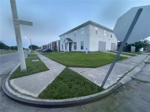 7070 Bundy Rd, New Orleans, LA 70127