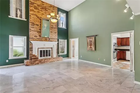 Living - 17 Rue Lemans, Kenner, LA 70065 photo 4 of 9