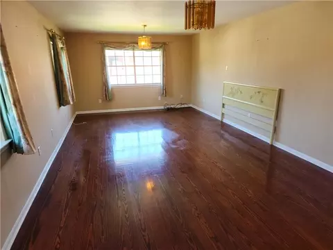 Living - 17 Rue Lemans, Kenner, LA 70065 photo 7 of 9