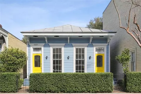 2221 Constance St, New Orleans, LA 70130