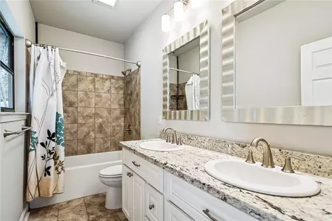 Bath - 70364 K St, Covington, LA 70433 photo 1 of 2