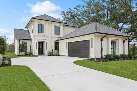 138 Wood Duck Dr, Belle Chasse, LA 70037