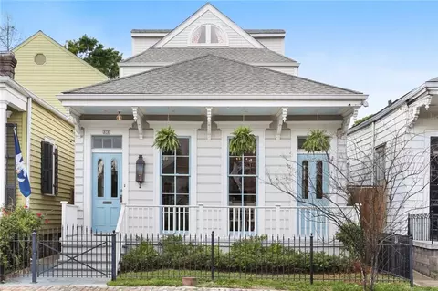 818 Upperline St, New Orleans, LA 70115